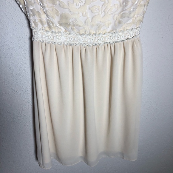 Flying Tomato Cream Velvet Burnout Dress - Picture 5 of 7